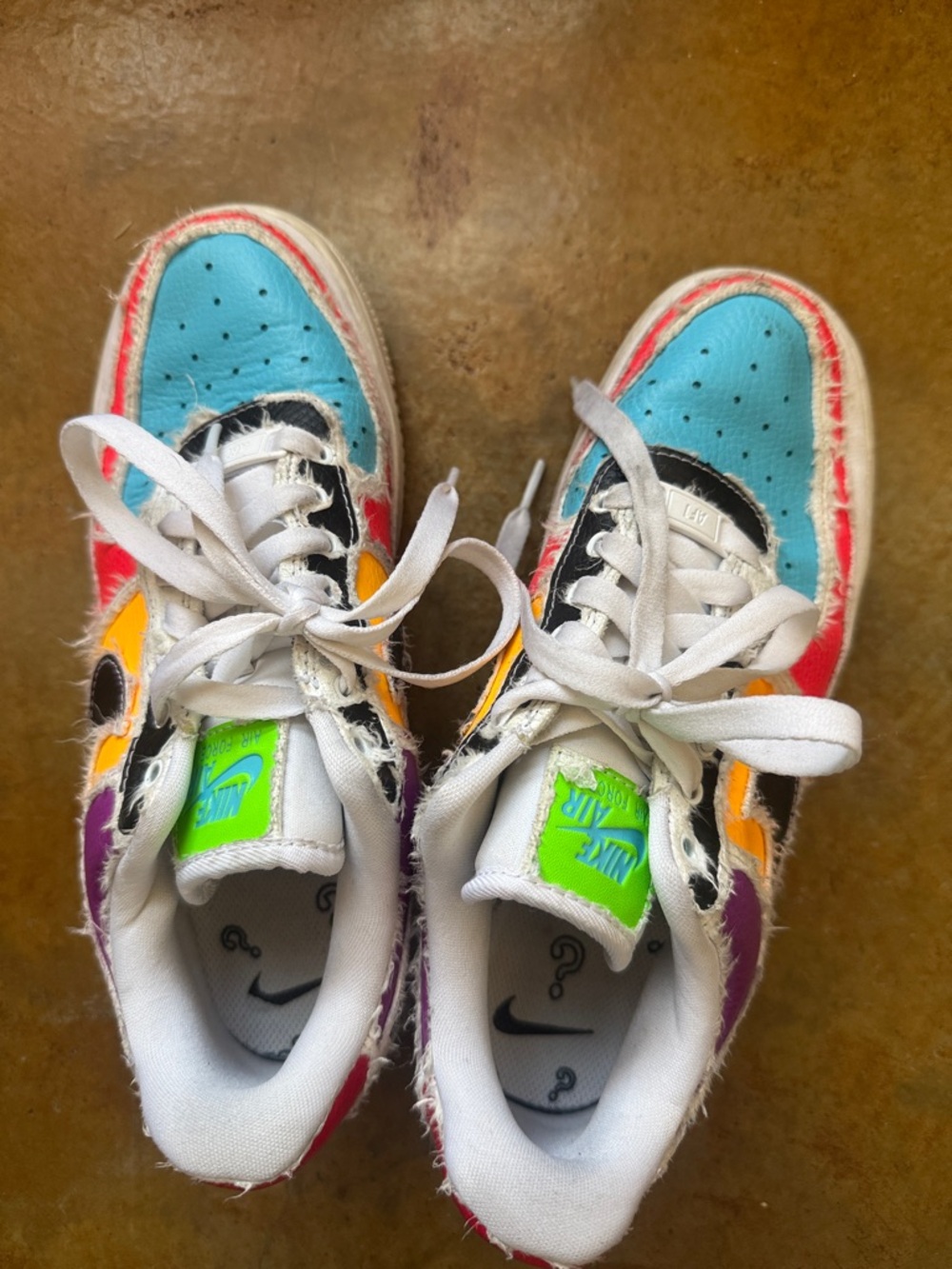 Nike "Tear Away" sneakers, such as the Air Force 1
'Reveal',